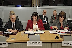 Dominique Ristori, Máire Geoghegan-Quinn and Anne Glover (from left to right). Photo: Georges Boulougouris / European Union, 2012.